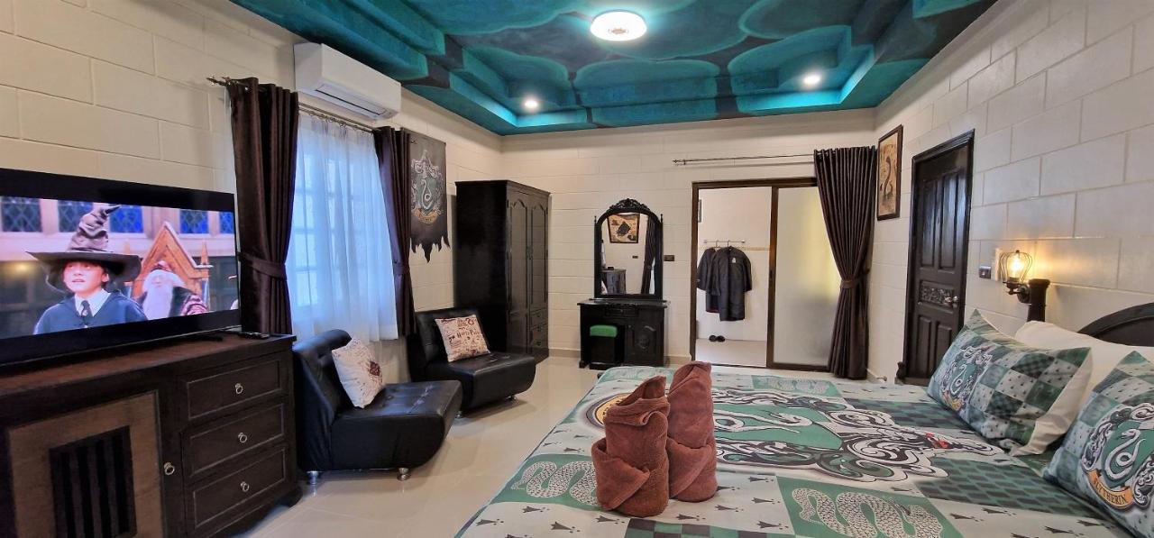 Potterland Luxury Pool Villa Pattaya Walking Street 6 Bedrooms Экстерьер фото