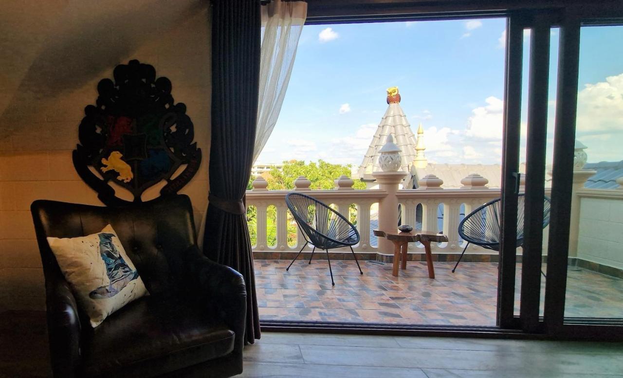 Potterland Luxury Pool Villa Pattaya Walking Street 6 Bedrooms Экстерьер фото